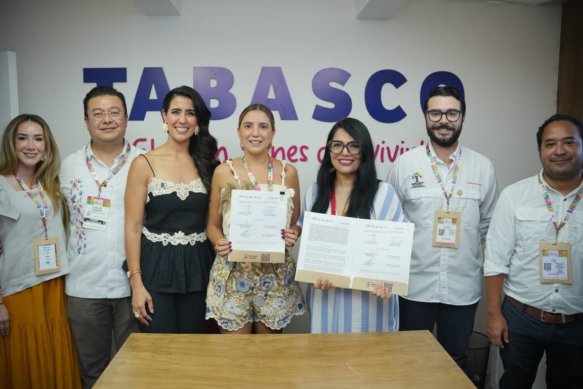 Fortalece Puebla presencia turística con tres convenios en Tianguis de Acapulco