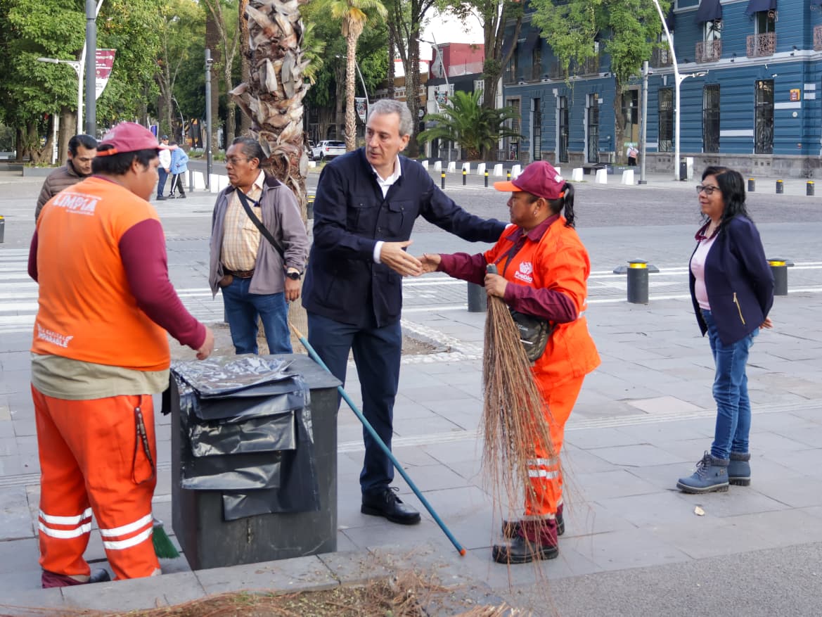 Reconoce el alcalde de Puebla el esfuerzo del personal de Limpia por la Semana Santa