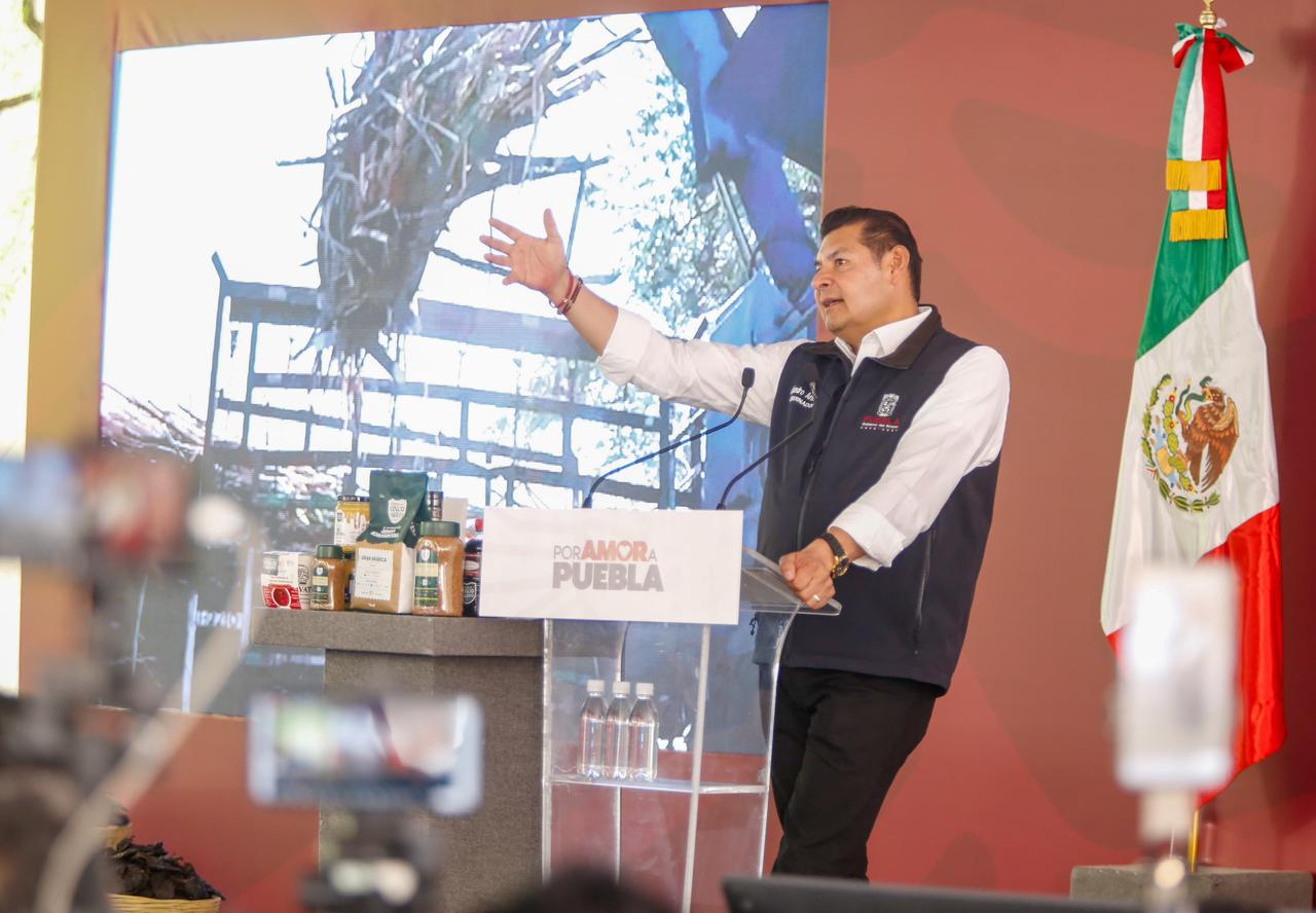 Con presencia en territorio, gobierno estatal fortalece atención en San Martín Texmelucan