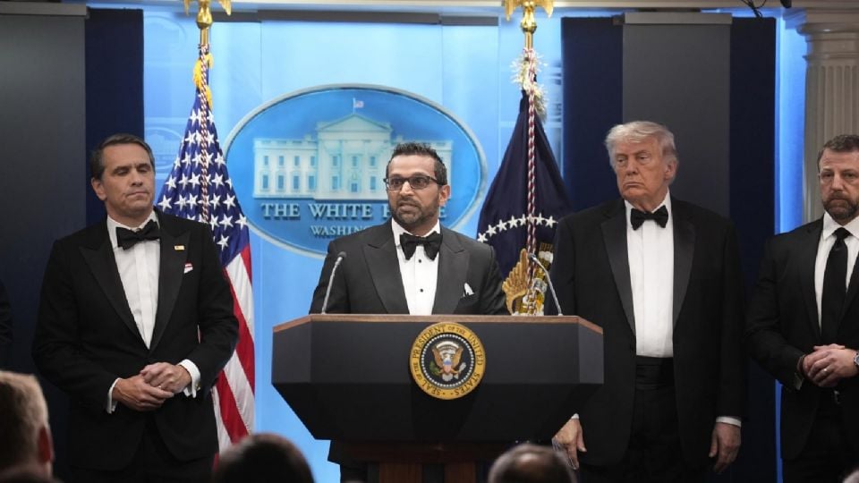 «Será diferente»: director del FBI promete mejorar los protocolos de seguridad si se reagenda la cena de corresponsales