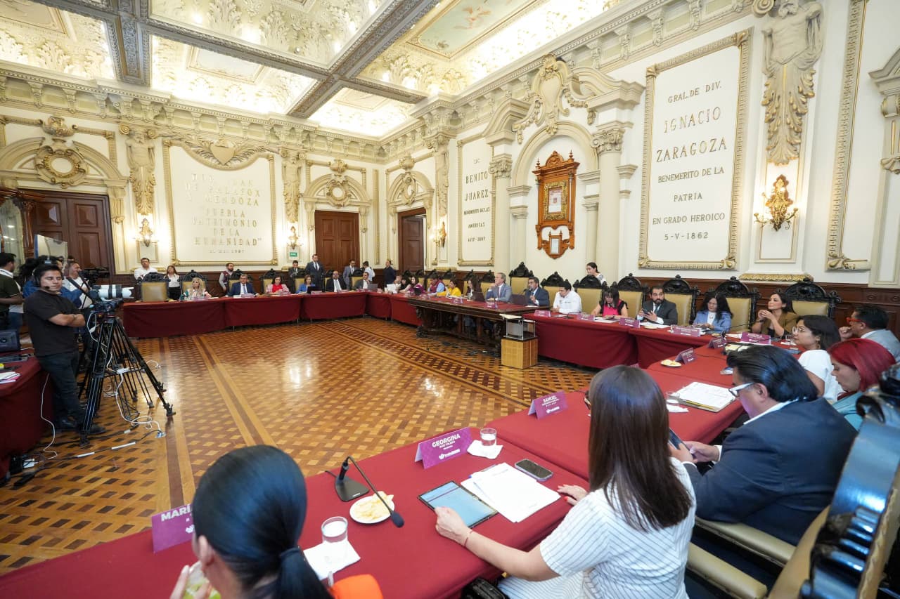 Aprueba Cabildo solicitudes de pensión y jubilación de personas trabajadoras del Ayuntamiento de Puebla Aprueba Cabildo solicitudes de pensión y jubilación de personas trabajadoras del Ayuntamiento de Puebla