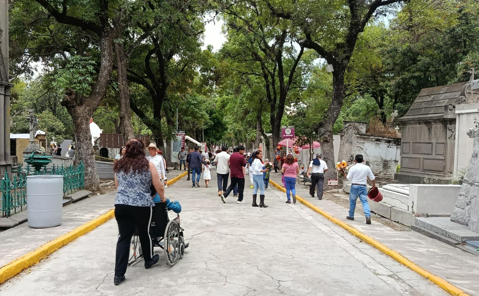 Contabilizan 38 mil visitantes en el Panteón municipal por el 10 de mayo