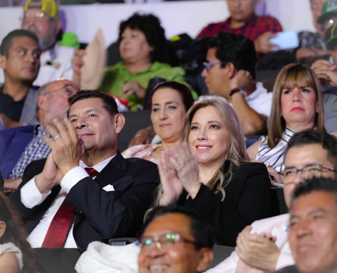Con recital musical celebra gobierno estatal a papás