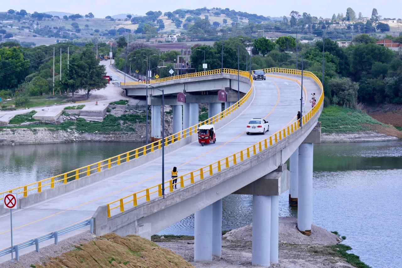 Aún sin inauguración oficial inició funciones el Puente de la Transformación
