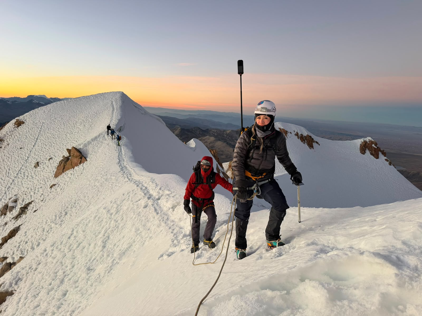 Poblana conquista cinco cumbres en 13 días y ahora va por el Aconcagua