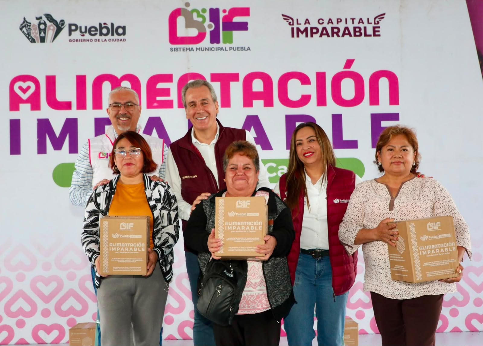 Pepe Chedraui reafirma su compromiso con la seguridad alimentaria con entrega de despensas en Lomas de San Miguel Pepe Chedraui reafirma su compromiso con la seguridad alimentaria con entrega de despensas en Lomas de San Miguel
